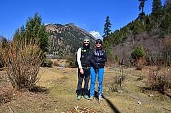 Patricia & Christian in den Bergen Bhutans