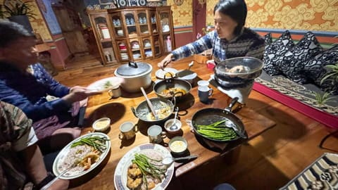 Abendessen mit den Gastgebern